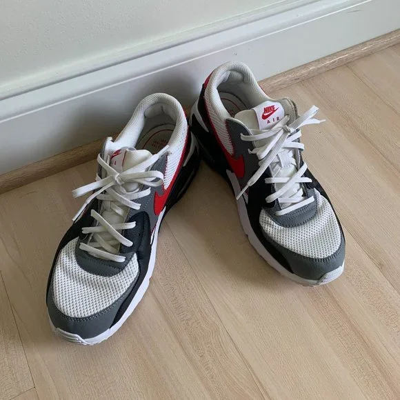 Nike Men's Air Max Excee White/University Red (CZ9204 100) - Picture 2 of 16